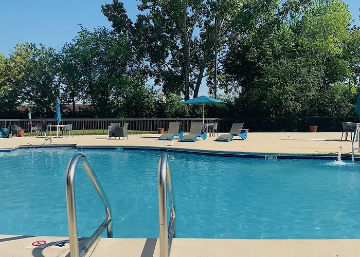 Hampton Chicago-gurnee 3*