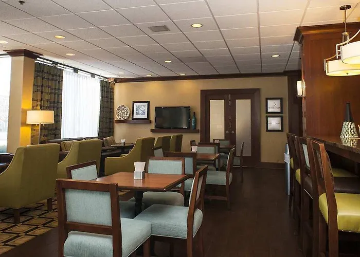 Hampton Chicago-gurnee 3*